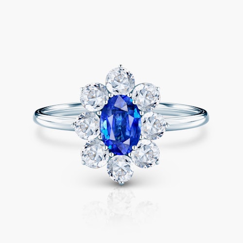 Pierścionek zaręczynowy SAVICKI: białe złoto, niebieski szafir, białe szafiry